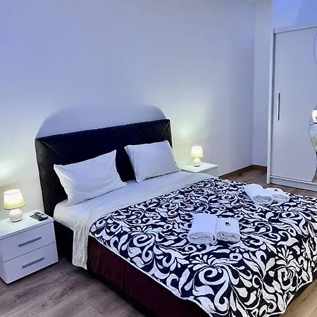 Hugo Bianca Lux * Белград