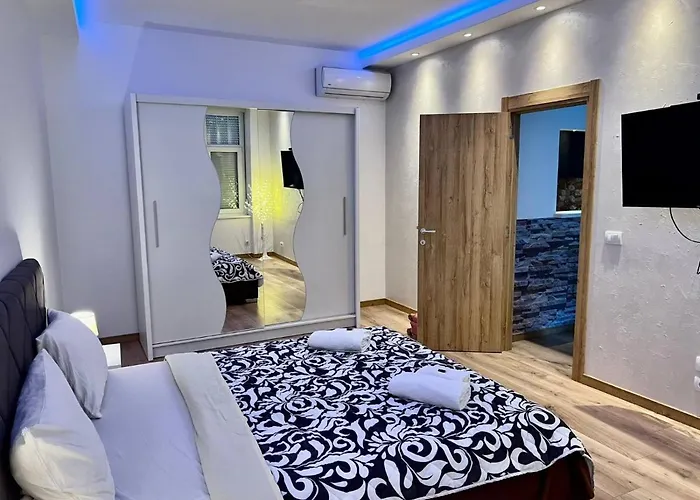 Apartman Hugo Bianca Lux *