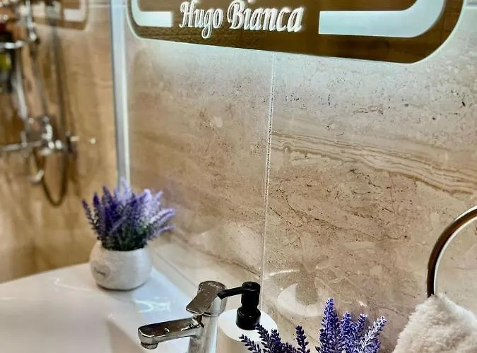 Hugo Bianca Lux Apartman *