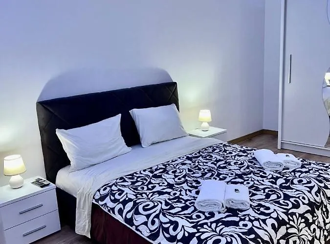 Hugo Bianca Lux * Belgrád